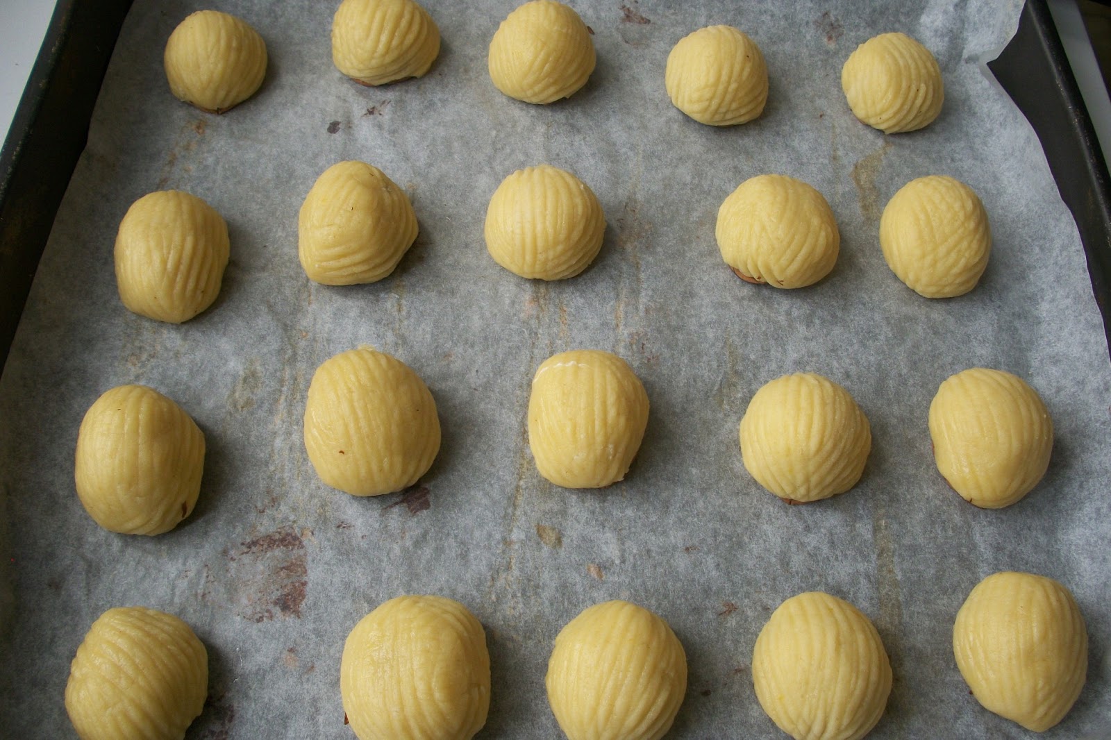 Dolci e Pasticci con Rit: DOLCI NOCI. DOLCE TIPICO RUMENO.